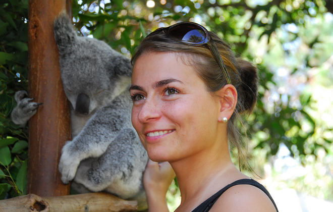 Visitor with a Koala.