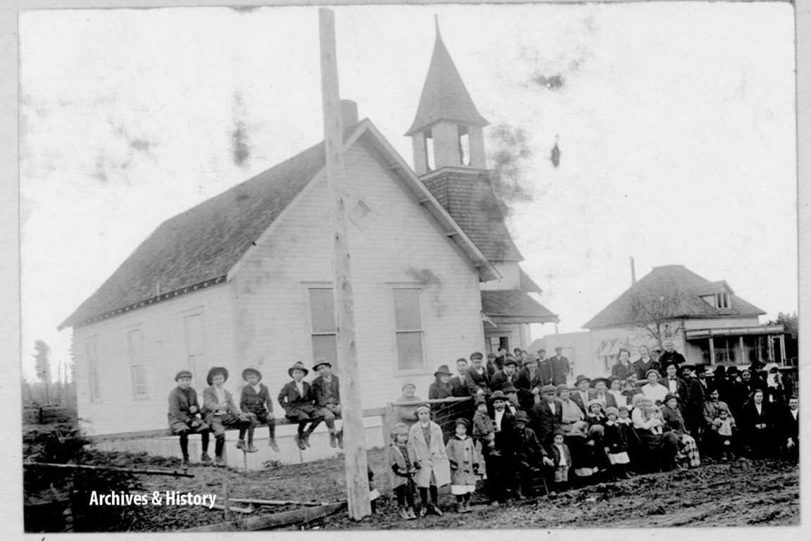 Members gather for a rural church picnic in Washington state in this undated photograph, which is part of The United Methodist Church’s archive of historical items. Photo courtesy of the United Methodist Commission on Archives and History.